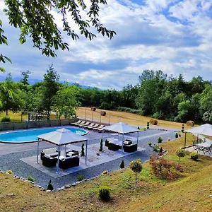 Borgo Biaia , Camporgiano Italy