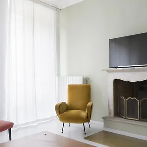 brera-apartments-23.it-lombardy.com/