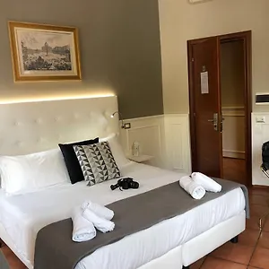 207 2*, Rome Italy