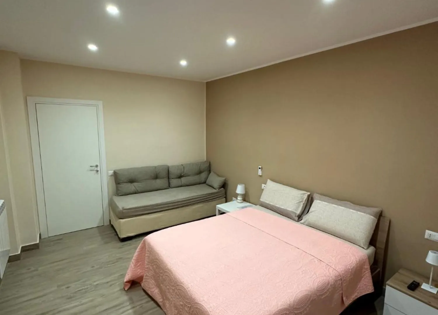 Bed and Breakfast Binario 56 à Naples Couette-café