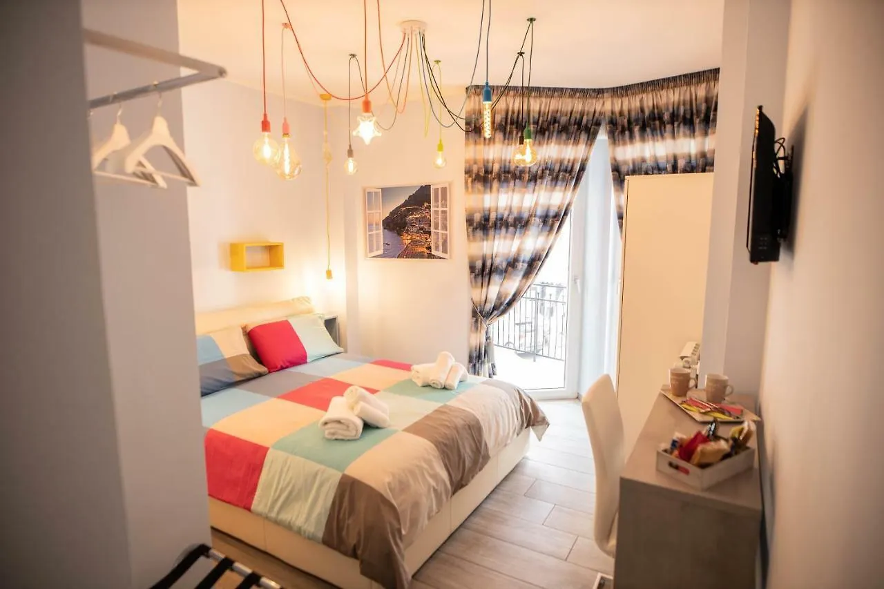 Bed and Breakfast Binario 56 à Naples Couette-café